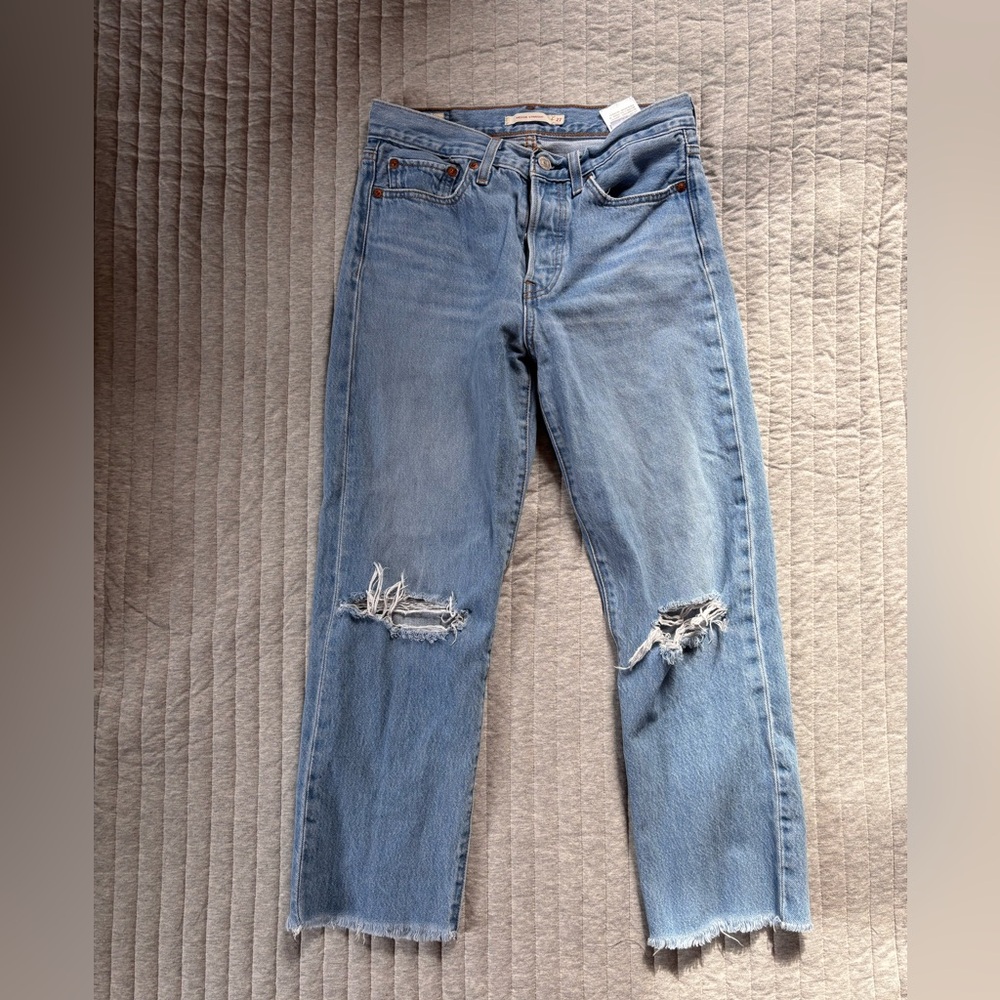 Levi Wedgie Straight